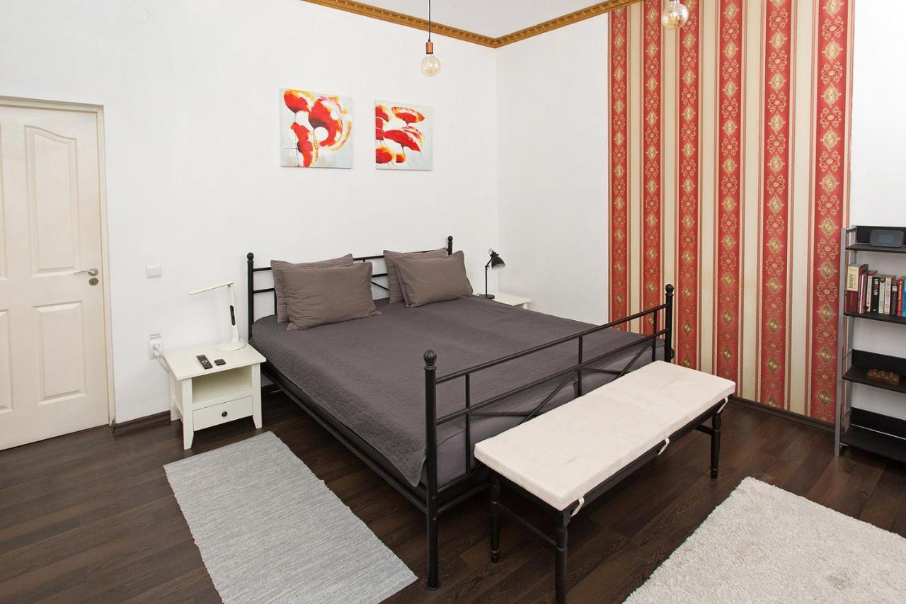 City Center Minimalist Apartment ออราแด ภายนอก รูปภาพ